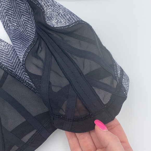 Lululemon Essential Rhythm Crop Legging Diffusion - Picture 9 of 11